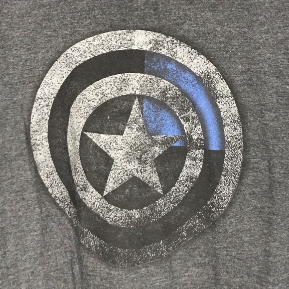 Marvel NWT Captain America Logo S/S Graphic Tee - Picture 2 of 7